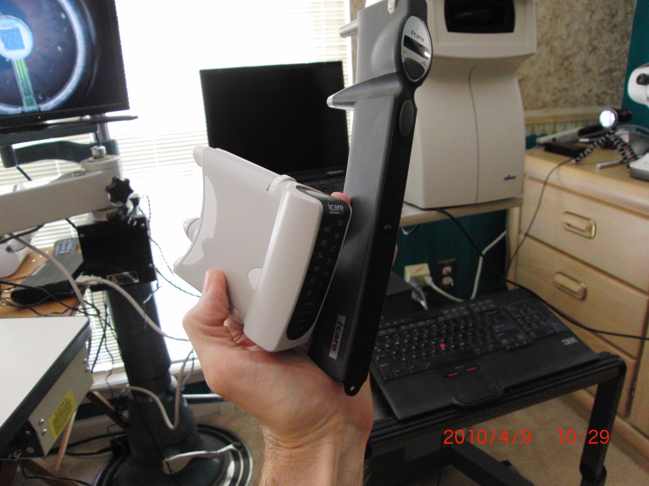 Icare ONE compared to Icare TA01i tonometer